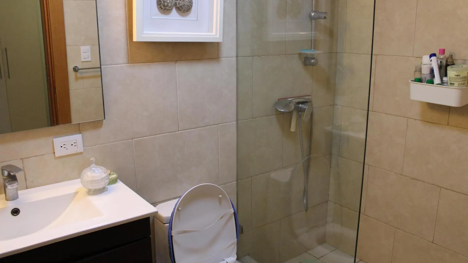 Lasolastower-Juandolio-2Br-3Bds-7Px-Wifi-Hugeterrace-Seaview Guayacanes Apartment