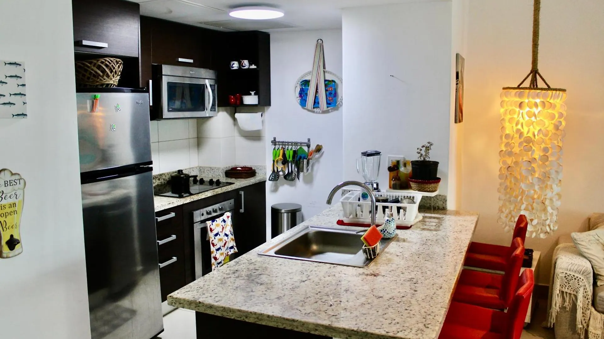 Lasolastower-Juandolio-2Br-3Bds-7Px-Wifi-Hugeterrace-Seaview Guayacanes