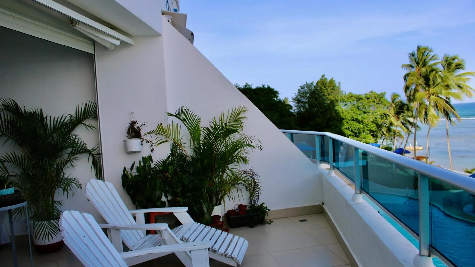 Lasolastower-Juandolio-2Br-3Bds-7Px-Wifi-Hugeterrace-Seaview Guayacanes